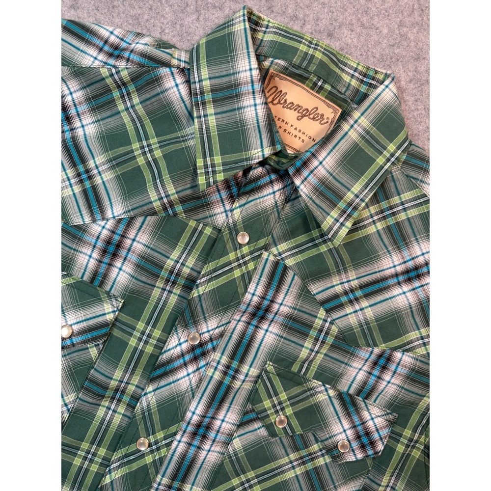 Wrangler Western Fashion Snap Shirt Mens Medium Green Plaid Metallic